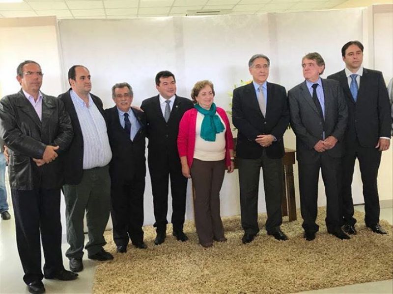 Prefeito de Perdizes Vinícius Barreto e o Diretor Presidente da Bem Brasil João Emílio Rocheto recebem o governador de Minas Fernando Pimentel para visita a Bem Brasil Alimentos.